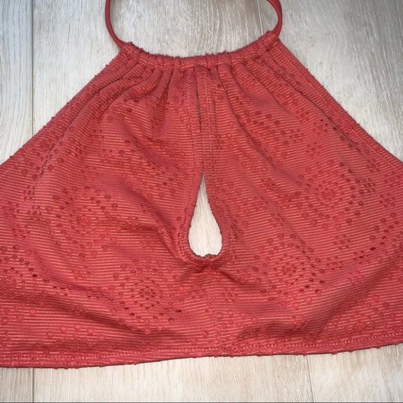 Aerie Bikini Top Women’s Size‎ Large Peach Coral Crochet  Keyhole High Neck - Picture 3 of 7
